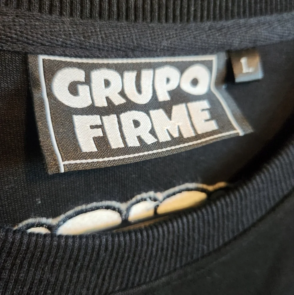 Men's Grupo Firme Embroidered Sweater Sweatshirt MUSICVIP Black Large Like New! - Picture 3 of 9